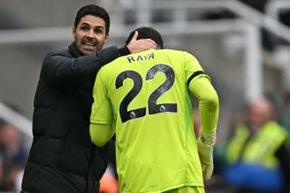 Mikel Arteta has a decision to make over David Raya