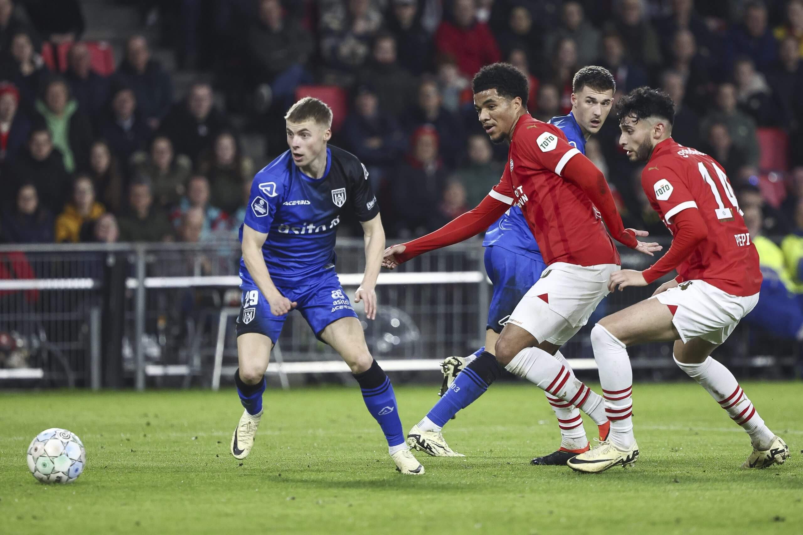 USMNT's Malik Tillman and Ricardo Pepi playing for PSV Eindhoven