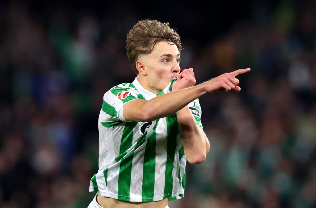 Jesus Rodriguez of Real Betis celebrates scoring his team's first goal during La Liga EA Sports match between Real Betis and Alaves at Estadio Beni...