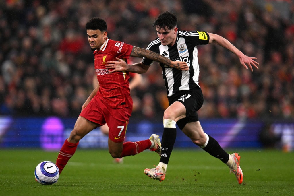 ‘I think’: Gary Neville and Roy Keane predict the score for Liverpool vs Newcastle in the Carabao Cup final