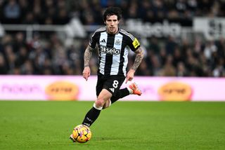 NEWCASTLE UPON TYNE, ENGLAND - JANUARY 15: Sandro Tonali of Newcastle United in action during the Premier League match between Newcastle United FC and Wolverhampton Wanderers FC at St James' Park on January 15, 2025 in Newcastle upon Tyne, England. (Photo by Stu Forster/Getty Images)