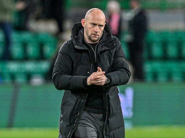 Hibernian boss David Gray during his side's match against Ross, on December 14, 2024