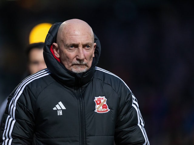 Swindon Town manager Ian Holloway pictured on December 14, 2024