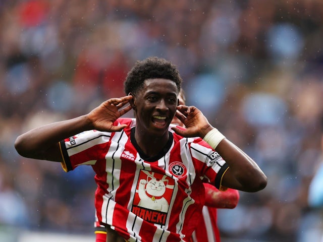 Jesurun Rak-Sakyi of Sheffield United celebrates scoring against Coventry City, on November 23, 2024