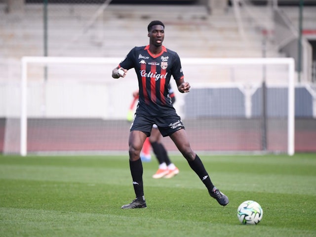 Kalidou Sidibe of Guingamp during his side's match against Red Star, on March 1, 2025