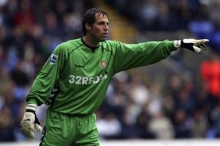 Thomas Sorenson in action for Aston Villa against Bolton Wanderers in May 2007.