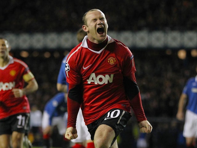 Wayne Rooney celebrates scoring for Manchester United on November 24, 2010