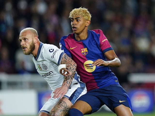 Barcelona attacker Lamine Yamal against Inter Milan on April 30, 2025