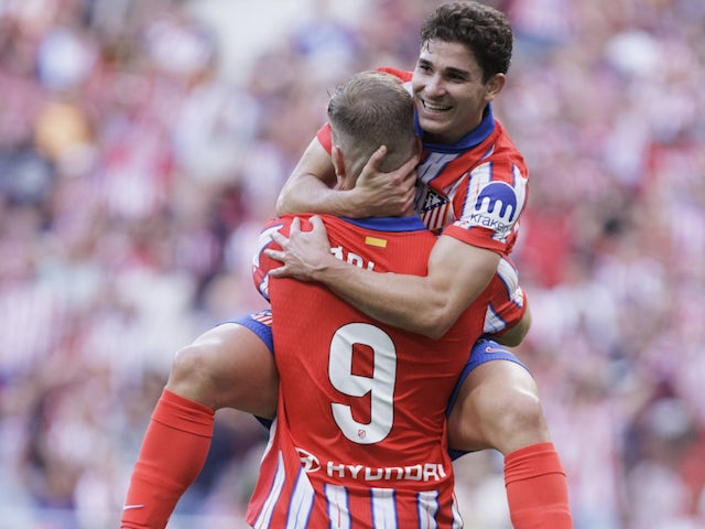 Atletico Madrid's Julian Alvarez and Alexander Sorloth on October 20, 2024
