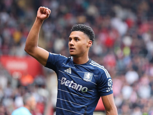 Ollie Watkins of Aston Villa celebrates on April 12, 2025