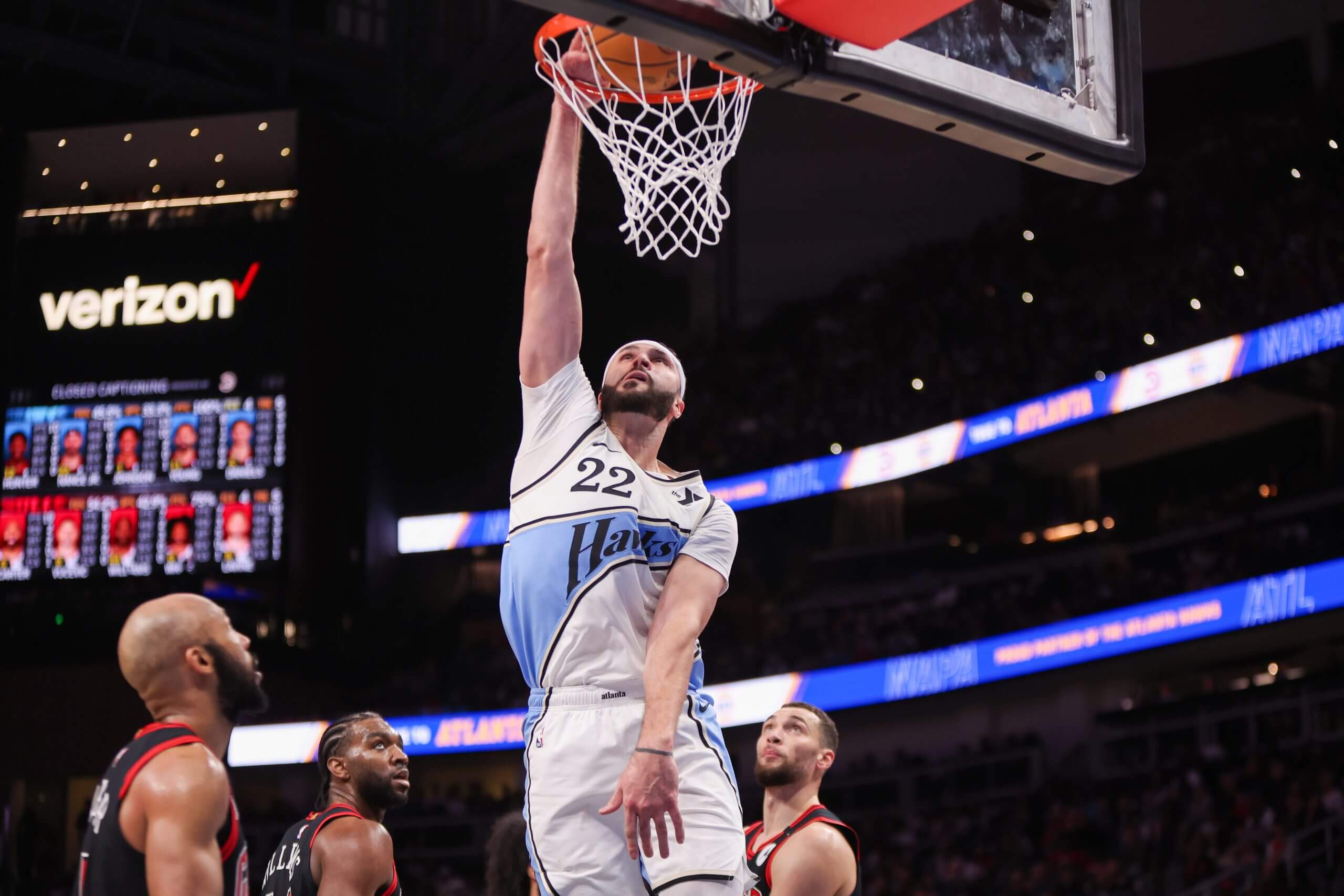Atlanta Hawks forward Larry Nance Jr