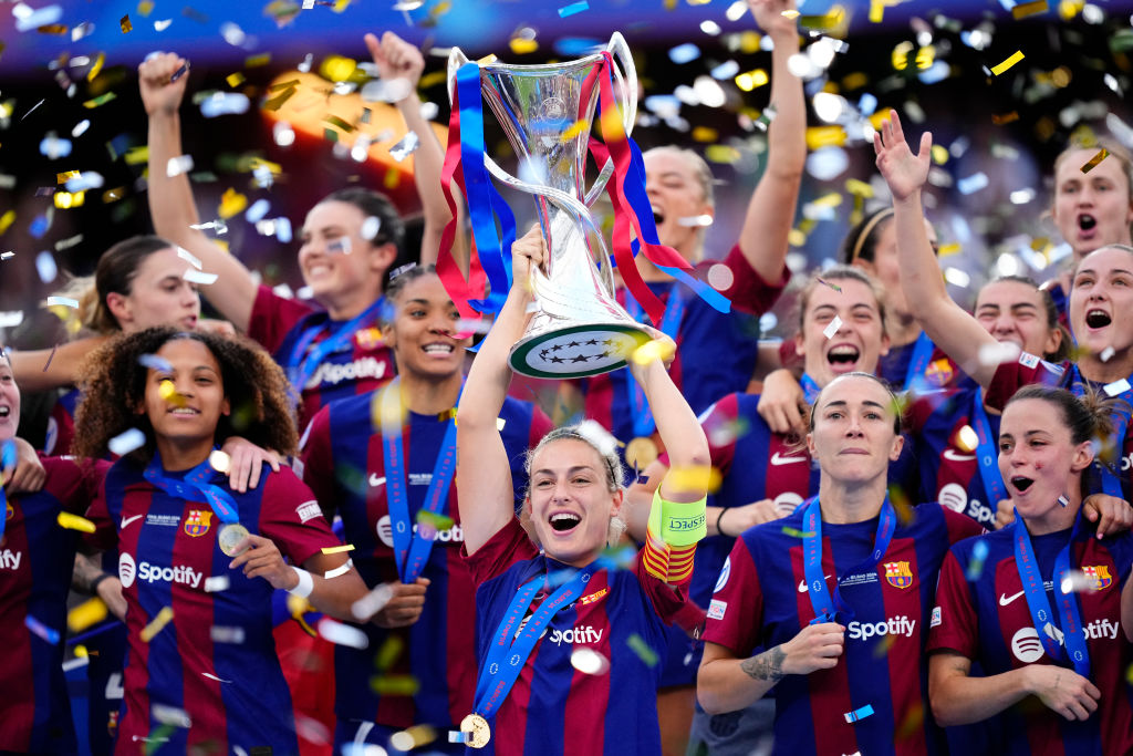 Alexia Putellas of Barcelona and Spain lifts the trophy after winning with her team the UEFA Women's Champions League 2023/24 Final match between FC Barcelona and Olympique Lyonnais at Estadio de San Mames on May 25, 2024 in Bilbao, Spain.
