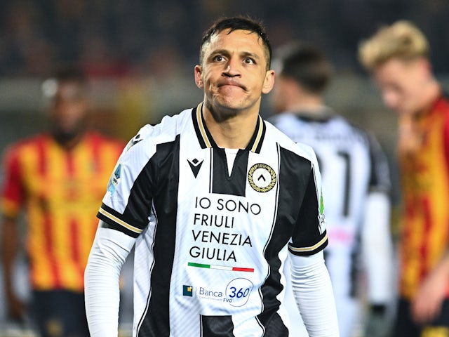 Alexis Sanchez in action for Udinese on February 21, 2025