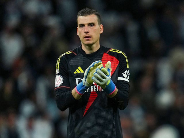 Real Madrid's Andriy Lunin on April 1, 2025