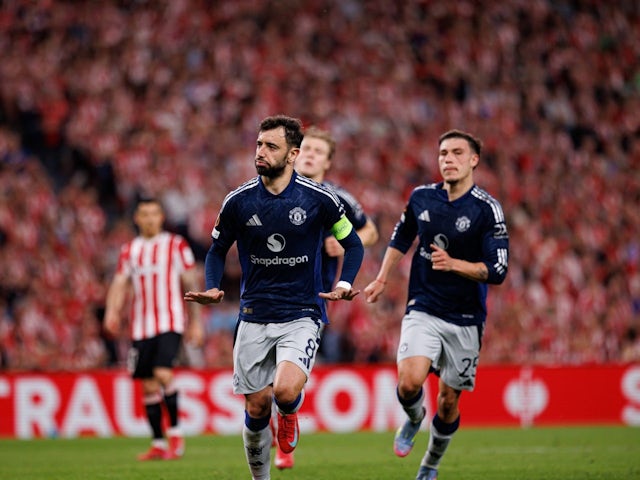Bruno Fernandes of Manchester United celebrates after scoring against Athletic Bilbao, on May 1, 2025