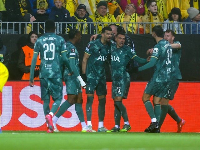 Dominic Solanke of Tottenham Hotspur celebrates with teammates after scoring against Bodo/Glimt, on May 8, 2025