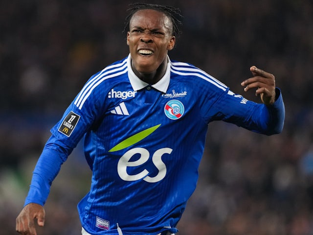 Emanuel Emegha celebrates scoring for Strasbourg on January 25, 2025