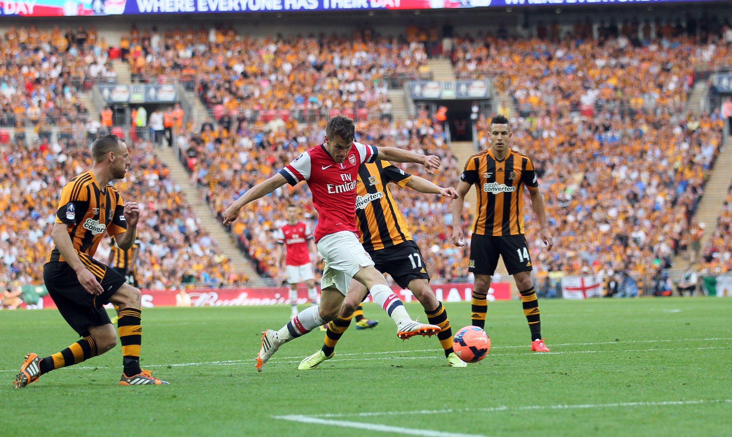 Aaron Ramsey scores the winning goal for Arsenal in the 2014 FA Cup final against Hull City