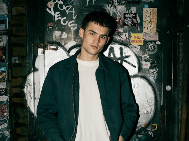 Harry Lyon press shot