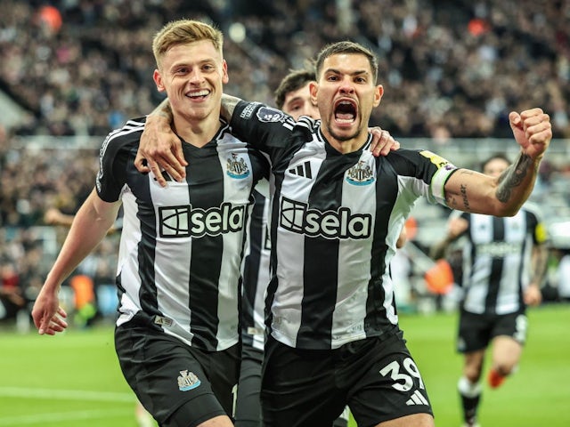 Harvey Barnes and Bruno Guimaraes celebrate together for Newcastle United on April 16, 2025
