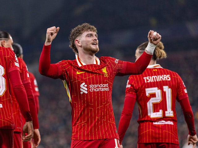 Liverpool's Harvey Elliott celebrates on January 21, 2025