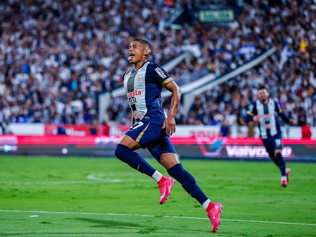Kevin Quevedo celebrates a goal for Alianza Lima on April 5, 2025
