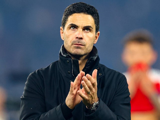 Arsenal manager Mikel Arteta looks dejected on May 7, 2025