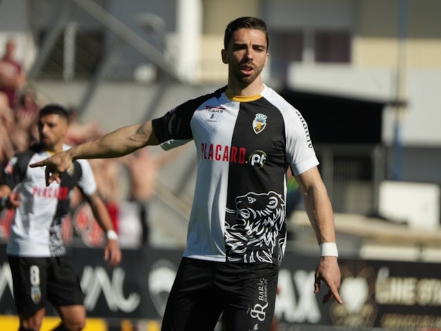 Tomane in action for SC Farense on March 15, 2025