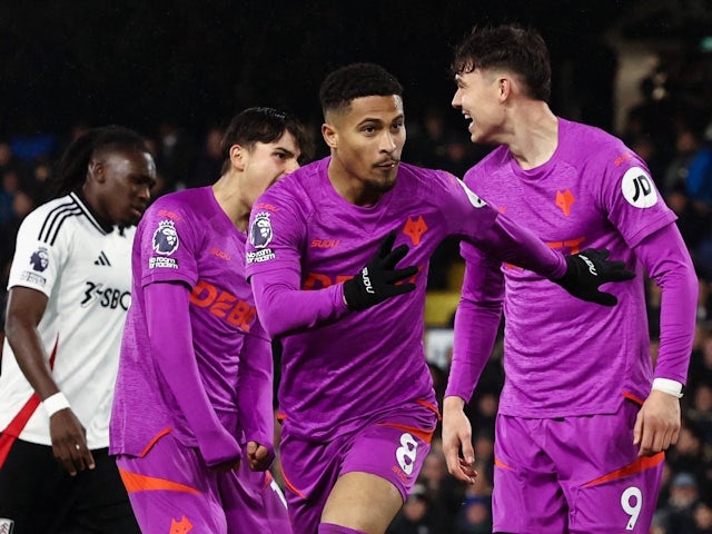 Wolverhampton Wanderers' Joao Gomes celebrates scoring against Fulham on November 23, 2024